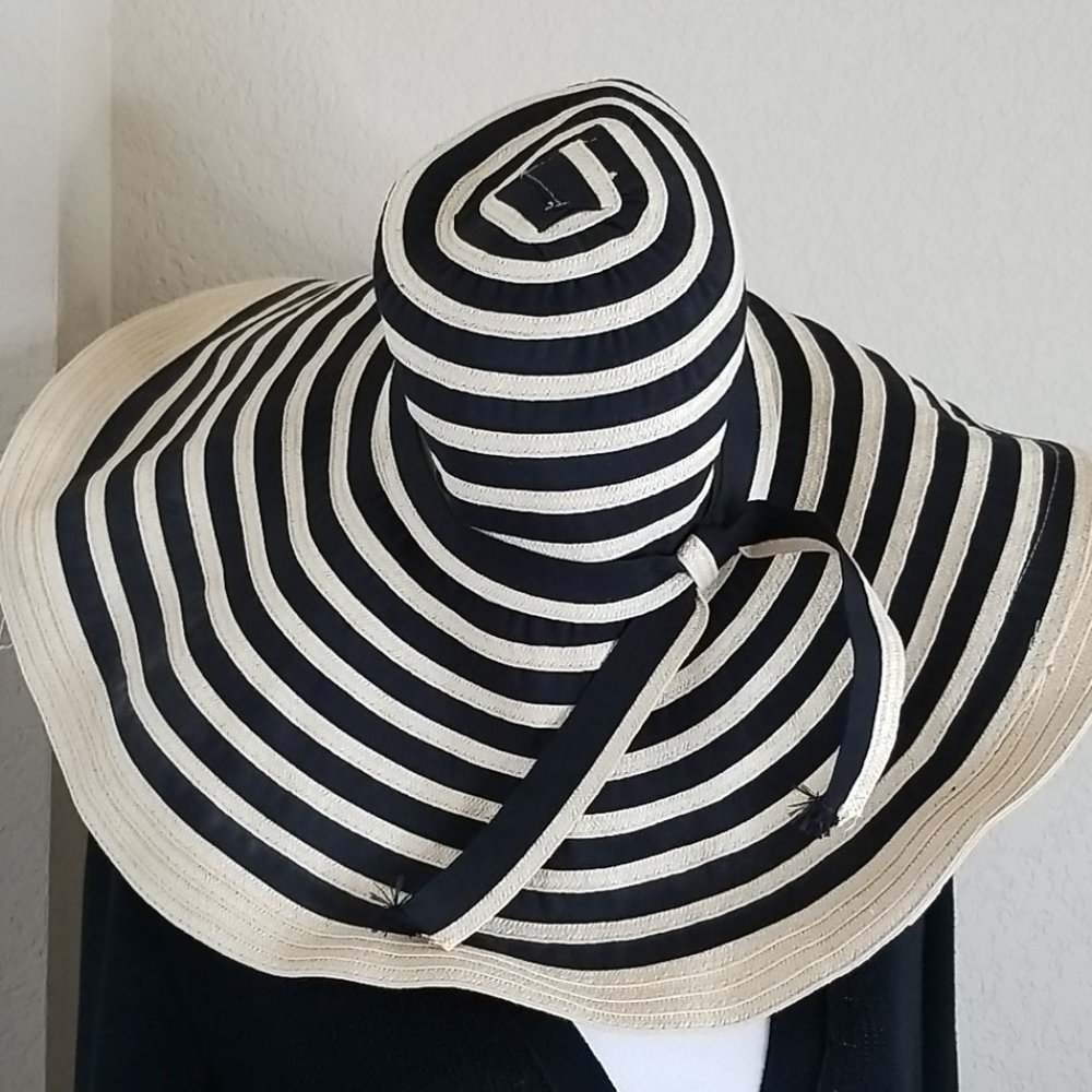 Summer hat - Picture 3 of 5